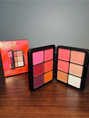 Make Up For Ever HD Skin Blush & Glow Longwear Cream Face Palette Highlighters